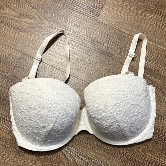 Victoria's Secret Other - Victoria's Secret Lace Bra